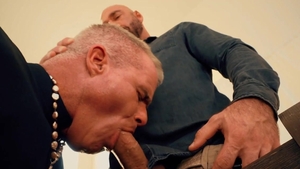 Club Inferno Dungeon: Hairy loves nailing