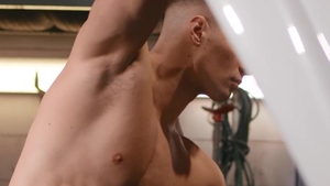 DrillMyHole: American Malik Delgaty cheating in car